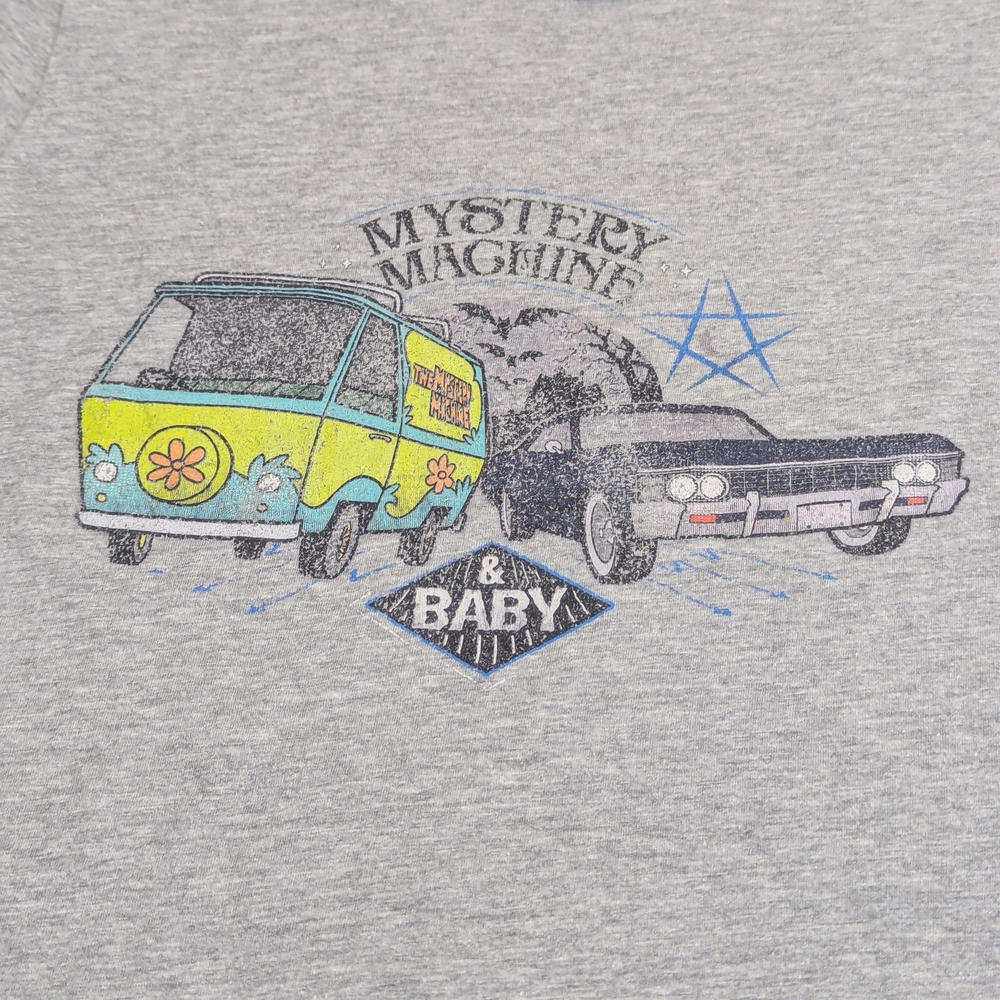 Supernatural Baby &  Scooby Doo Mystery Machine Graphic T-Shirt Small